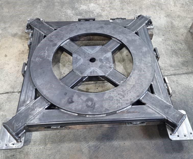 Welded bracket component
